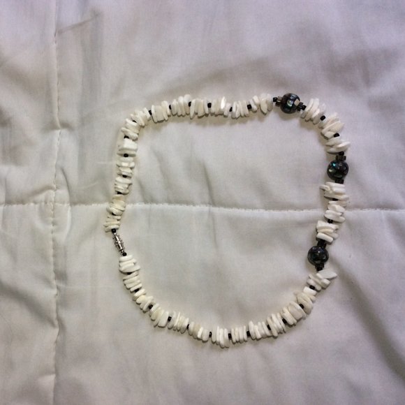 necklace - Picture 1 of 2